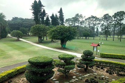 清泉崗高爾夫球場